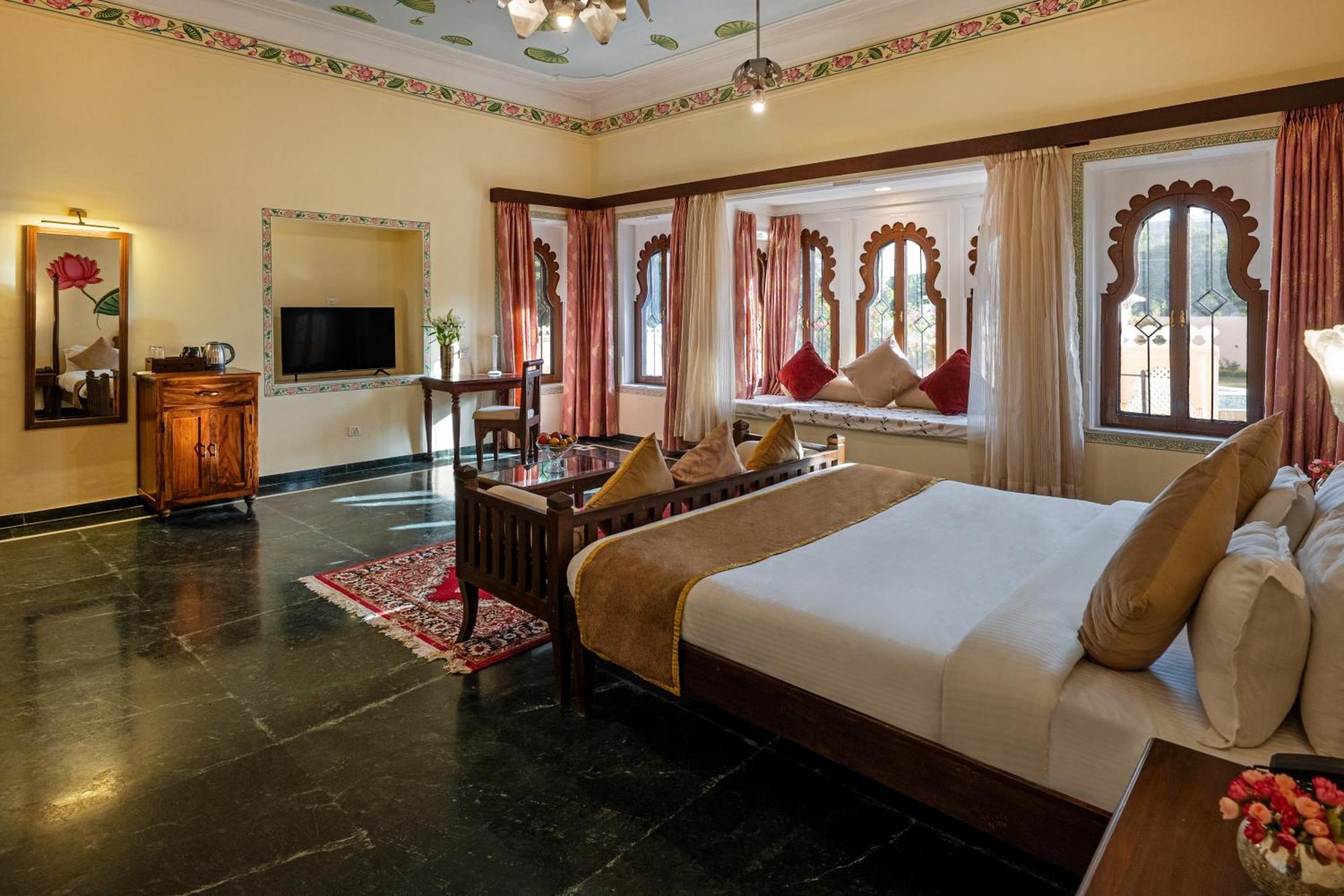 Sterling Jaisinghgarh Hotel Udaipur